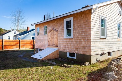 13 Juniper St, Wareham, MA 02571 - photo 6