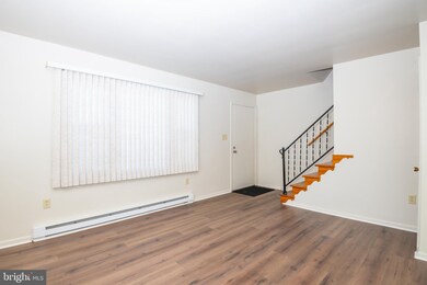 636 A Centre St, Reading, PA 19605 - photo 6