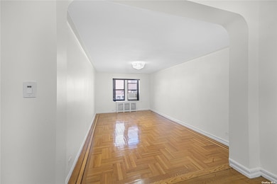 Norwich Hall unit 414, Rego Park, NY 11374 - photo 6