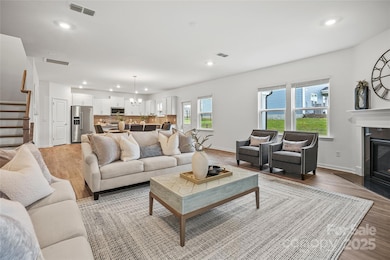 Digital Image Similar