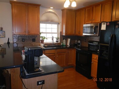 273 Orchard View Dr, Effort, PA 18330 - photo 3