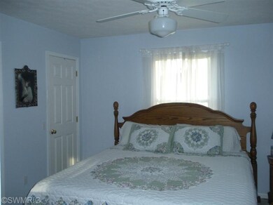 2546 Patterson Rd, Wayland, MI 49348 - photo 6