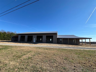 4053 Halfway-Halifax Rd, Scottsville, KY 42164 - photo 3