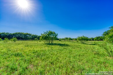 24709 Breeze Oak Ln, Cross Mountain, TX 78255 - photo 2
