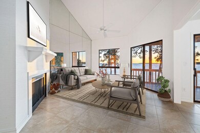 48MarinaCoveStaging-4