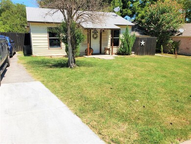 8224 Downe Dr, Fort Worth, TX 76108 - photo 5