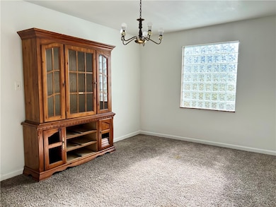 403 Lowell St, Vandergrift, PA 15690 - photo 4