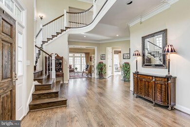 7100 Saunders Ct, Bethesda, MD 20817 - photo 4