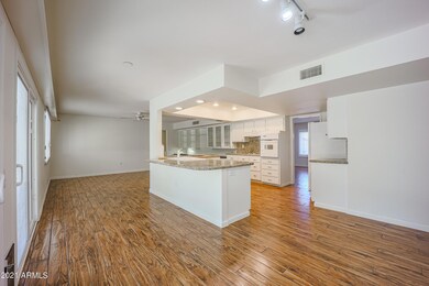 EATING AREA IN KITCHEN