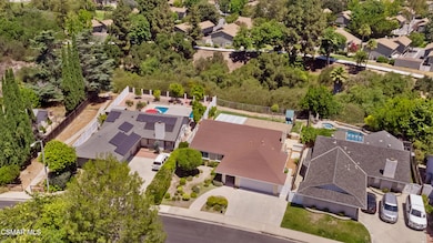 579 Shenandoah St, Thousand Oaks, CA 91360 - photo 3