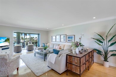 Beautiful, Bright and Crisp Living Space!