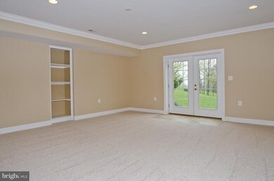 18211 Turnberry Dr, Round Hill, VA 20141 - photo 3