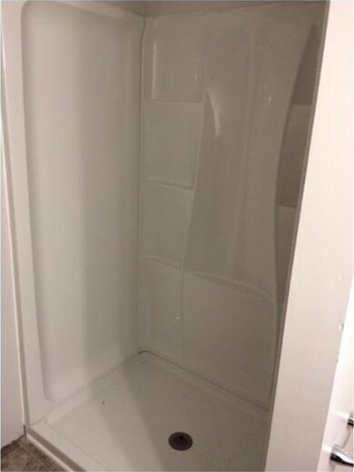 202 Broad St unit 'A', Elmer, NJ 08318 - photo 6