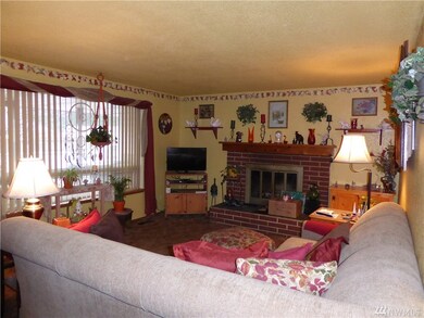 15101 Spanaway Loop Rd S, Spanaway, WA 98387 - photo 3