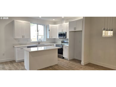 12451 SE Harold St unit 1, Portland, OR 97236 - photo 6