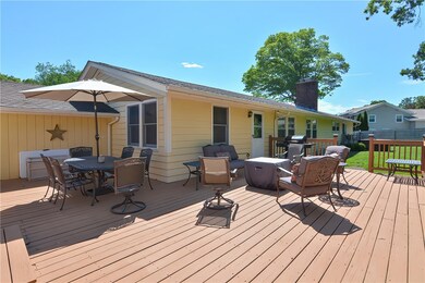 56 Sweetbriar Dr, Cranston, RI 02920 - photo 4