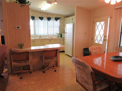 5630 Pawnee St, Zephyrhills, FL 33542 - photo 3