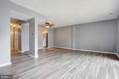 2050 N Anvil Ln, Temple Hills, MD 20748 - photo 2