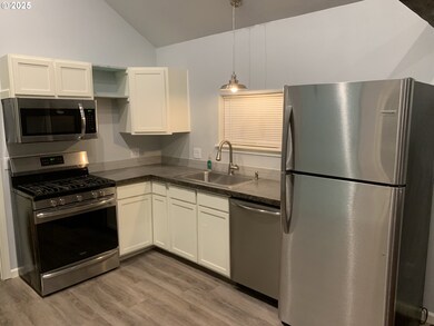 462 SW Coast Ave, Depoe Bay, OR 97341 - photo 6