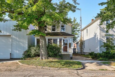 208 Fulton St