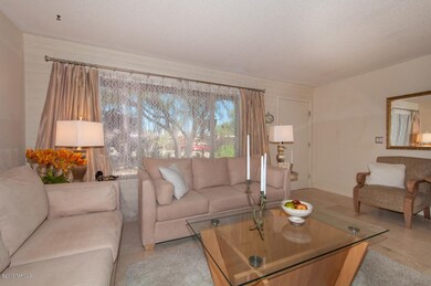 living room-4