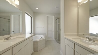 24033 Sidehill Lie, San Antonio, TX 78261 - photo 6