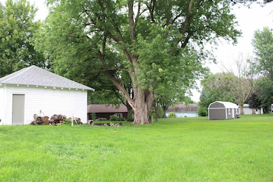 408 N Harrison St, Laurens, IA 50554 - photo 3