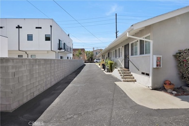 2319 Vanderbilt Ln, Redondo Beach, CA 90278 - photo 4