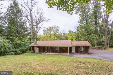 217 Mountain View Rd, Reading, PA 19607 - photo 2