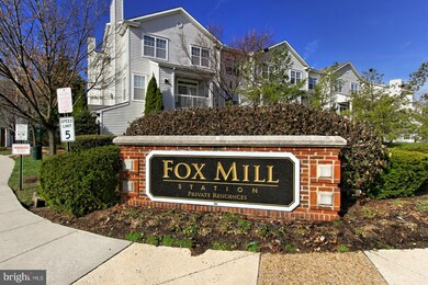 13014 Cabin Creek Rd, Herndon, VA 20171 - photo 2