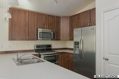 0106-Kitchen (1 of 4)