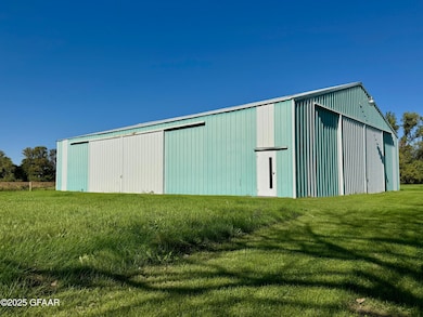 9177 N Dakota 18, Cavalier, ND 58220 - photo 7