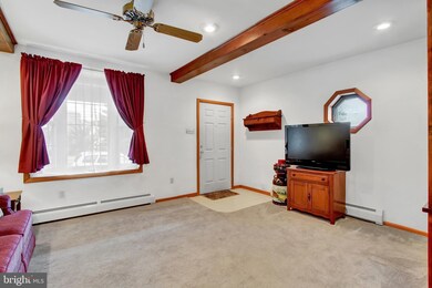 417 W High St, Womelsdorf, PA 19567 - photo 3