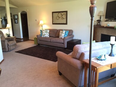 201 E Alexa Ct, Spokane, WA 99208 - photo 4