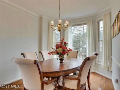 2235 Journet Dr, Dunn Loring, VA 22027 - photo 4