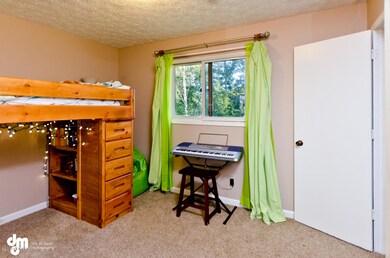[photo 2246697] Bedroom 2