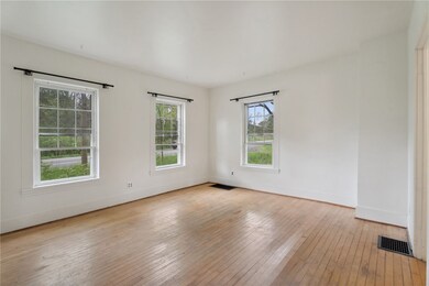 East Apartment Living Room