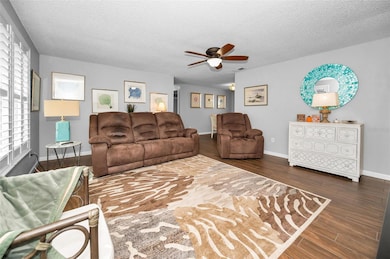 646 Timber Bay Cir W, Oldsmar, FL 34677 - photo 6