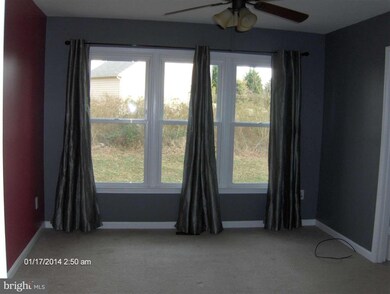 11517 Hampstead Dr, Fredericksburg, VA 22407 - photo 7