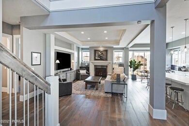 486CraftsmanWay-003