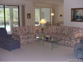 Berber carpet+tile throughout
