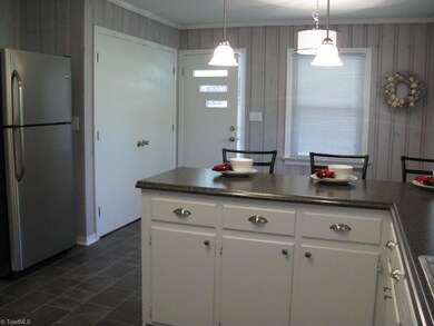 1656 Arrow Wood Rd, Asheboro, NC 27205 - photo 5