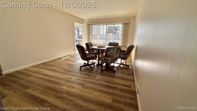 12215 Bliss Ct, Sterling Heights, MI 48312 - photo 6