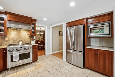 24 Drumlin Rd, West Simsbury, CT 06092 - photo 6