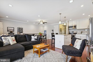 419 S Sharp St, Baltimore, MD 21201 - photo 6