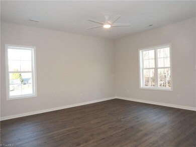 4310 Oak Ridge Dr, Winston-Salem, NC 27105 - photo 7