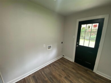 1736 E California St, Gainesville, TX 76240 - photo 6