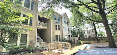 12253 Fairfield House Dr unit 405, Fairfax, VA 22033 - photo 4