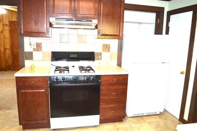 28 Coburn St, Salem, NH 03079 - photo 4