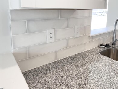 605 Columbus Cir, Simpsonville, SC 29680 - photo 6